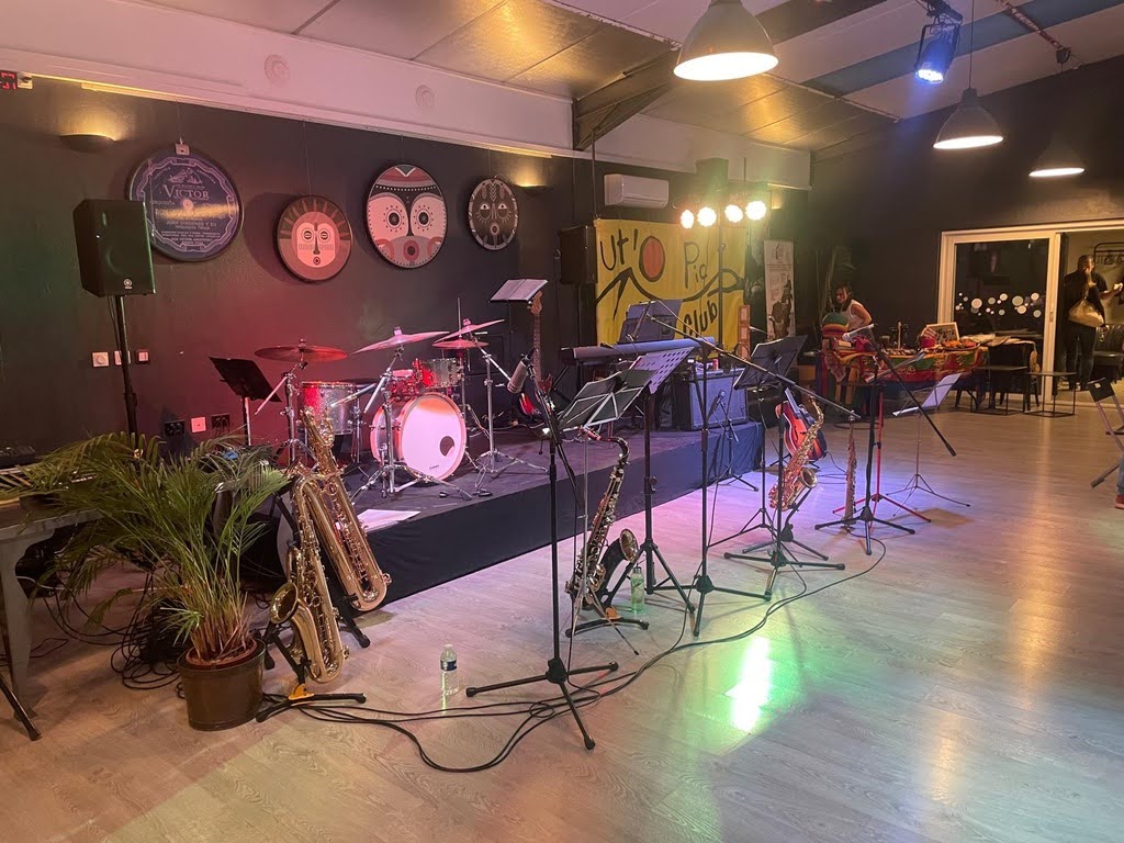 C3F3BB57-AD50-4294-9B3C-6490A6A463DC_1_105_c